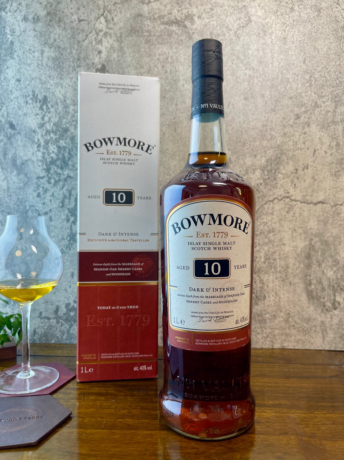 Bowmore 10yo Dark & Intense Islay 單一純麥威士忌 1000ml